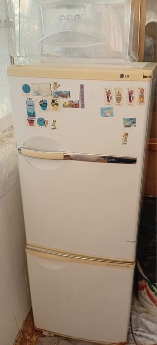 ПРОДАМ холодильник