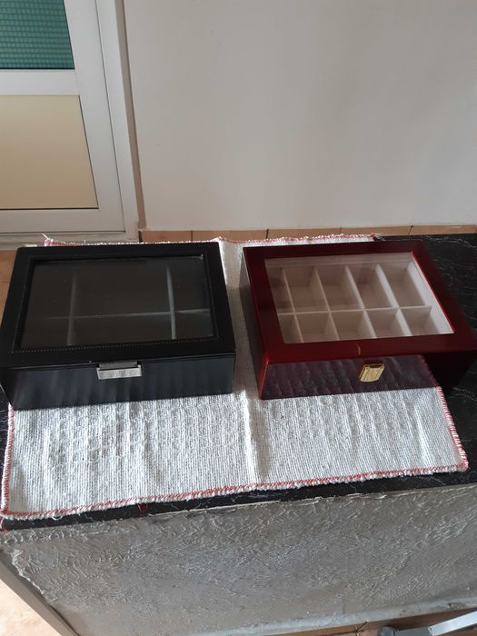 Cutii din lemn pt bijuterii , Stackers neagra, bordo si una rustica