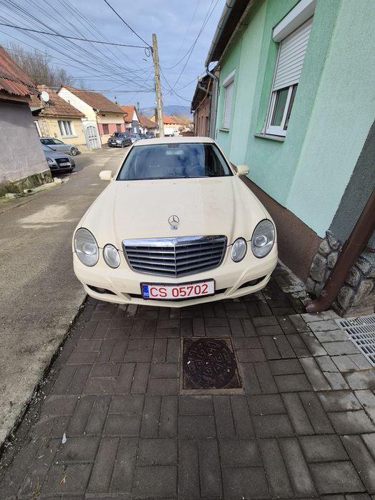 Vand 2 Mercedes E Class