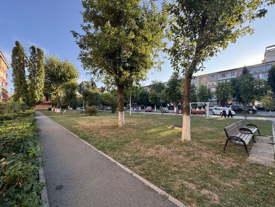 Apartament cu doua camere de vanzare
