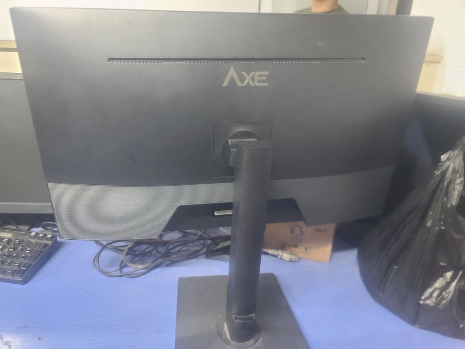 Axle manitor 27li 165ghz