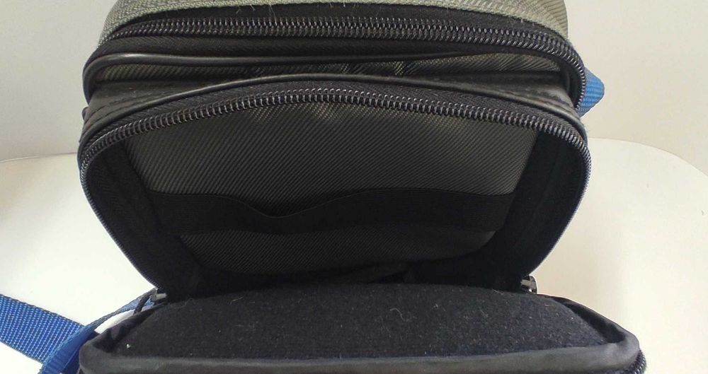 Лятна чанта за през рамо и за фотоапарат CASE LOGIC