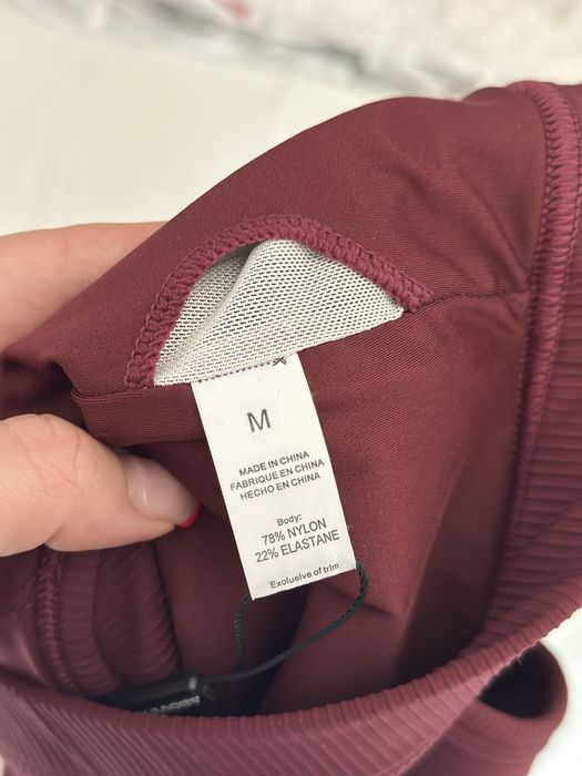 Дамски спортен комплект