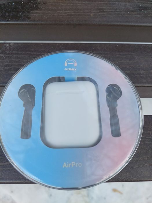 Продам наушники Apple