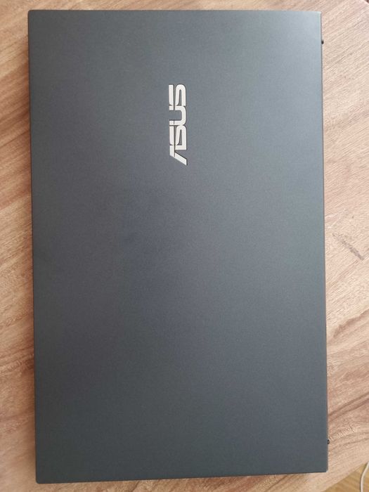 Laptop  ASUS ZenBook 14 UX435EAL – i7, 512GB SSD, ultraușo