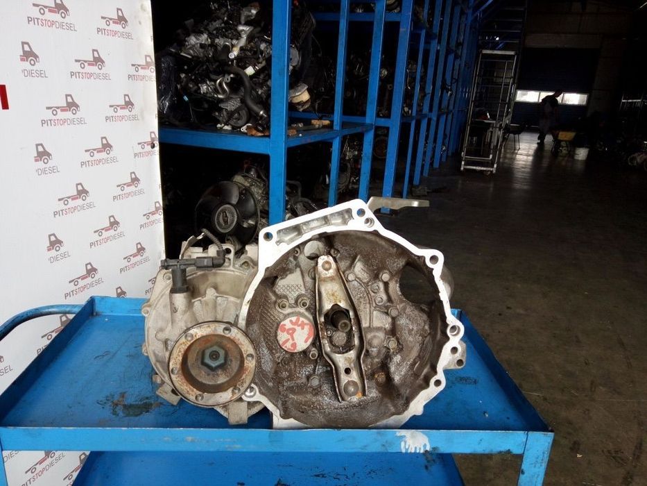 cutie de viteze vw audi skoda 1.9 tdi 5 viteze cod jxy an 2007 2008 2009 2010 2011 2012 2013