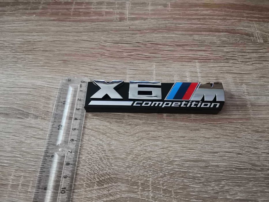 Предна решетка сребриста емблема BMW X6M Competition