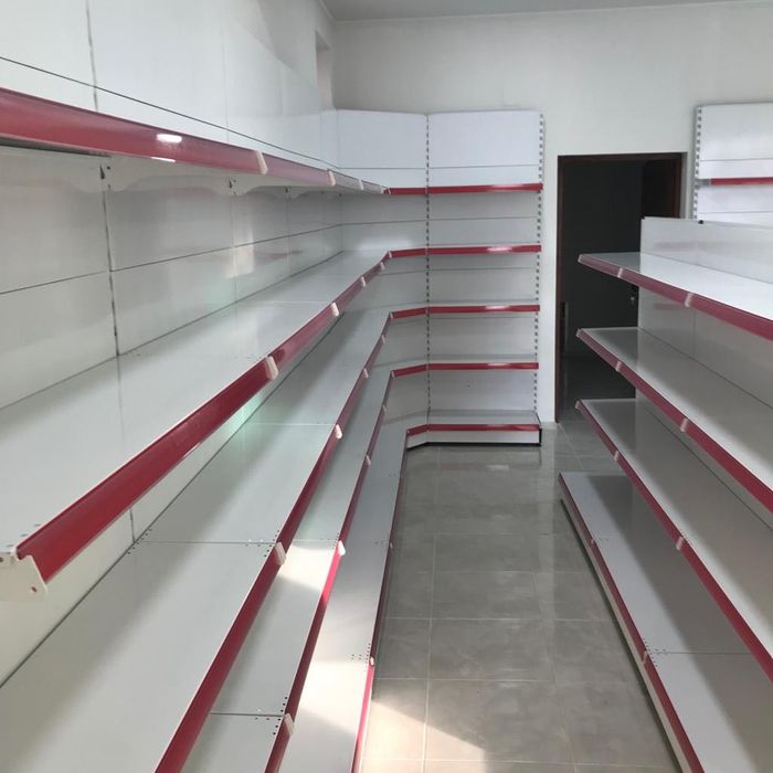 Оборудване на търговски обекти Рафтове стелаж (стилаж) и др.