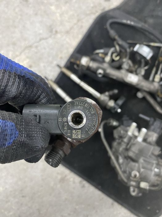 Горивна система помпа и дюзи за Audi А4, Q5 2.0tdi 190к.с