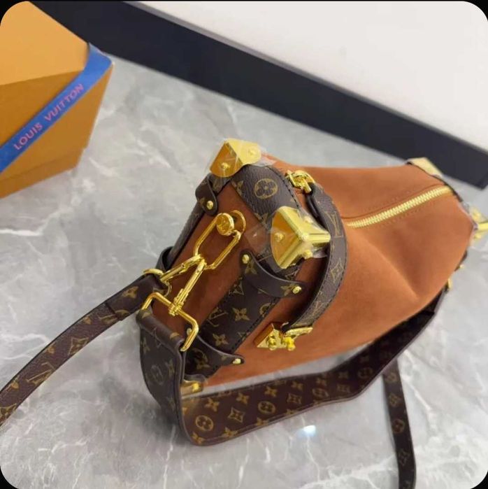 Продам сумку на плечо, багет Louis Vuitton