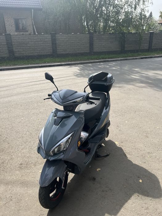 Продам Скутер м12 Про