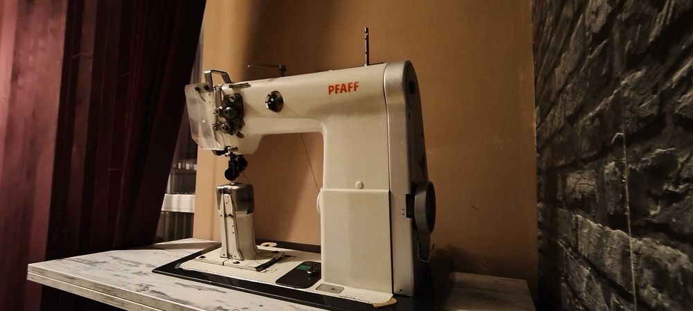 Шевна машина PFAFF 474