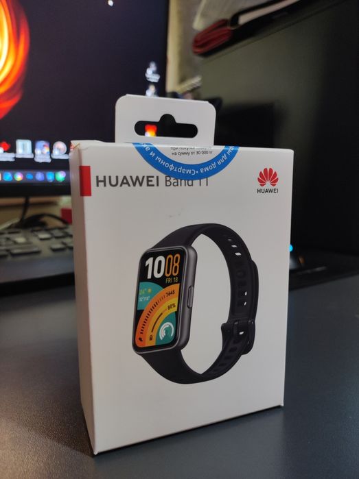Продам новые  смарт часы Huawei Band 11