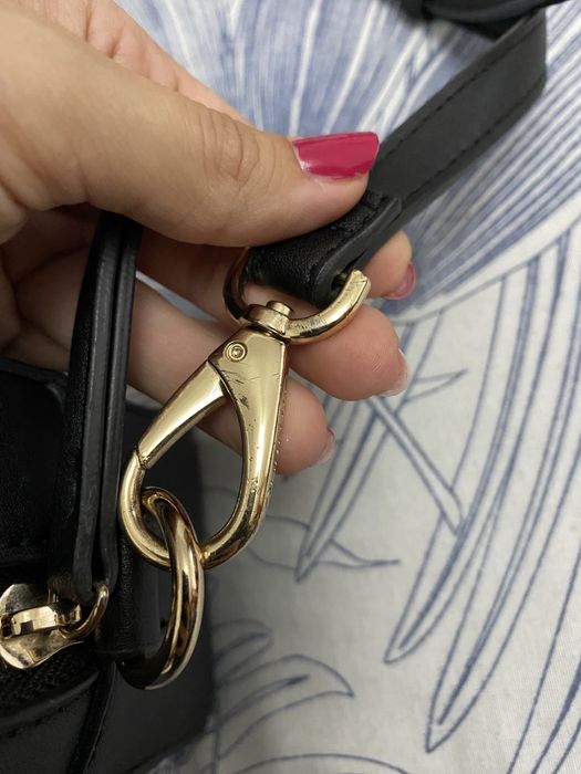 Оригинална чанта през рамо VALENTINO