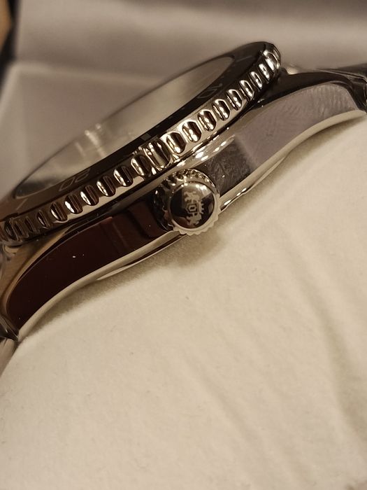 Orient RA-WJ0003S10B, încărcare solară, ORIGINAL, cutie sigilată.