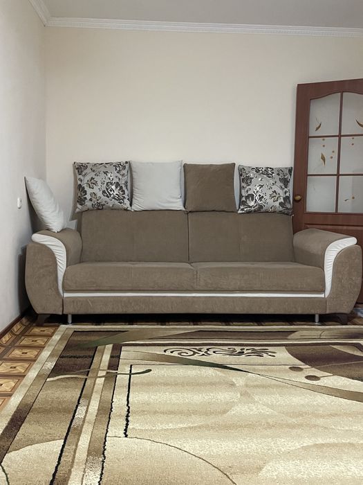 Продам диван,без каких либо повреждений,есть отделение для хранение