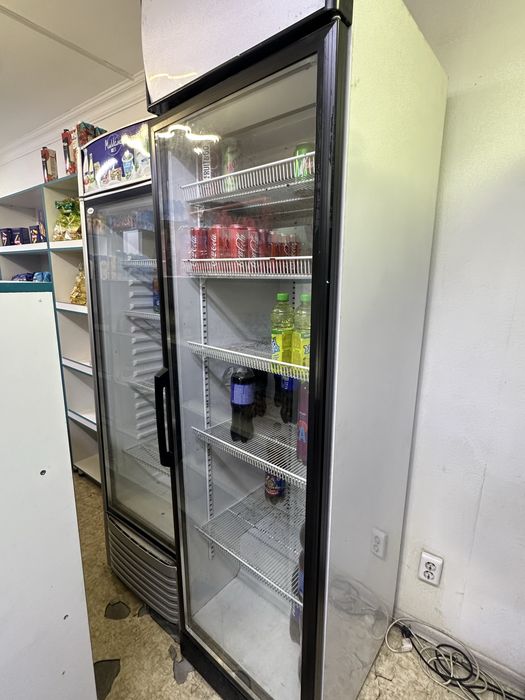 Холодильник, морозильник, стеллаж, полки