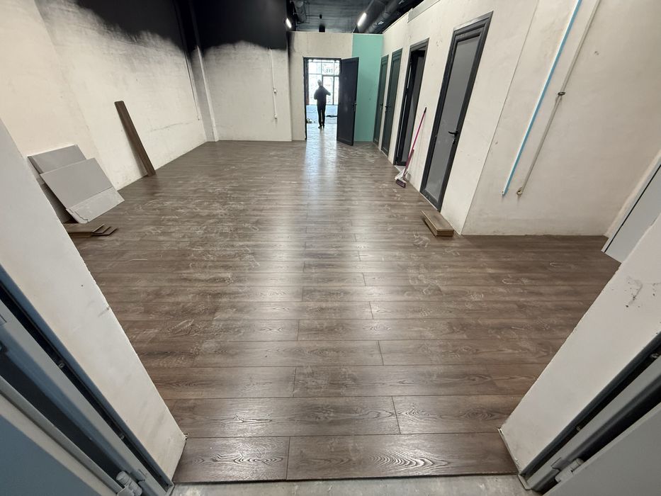 Монтаж на паркет, ламиниран паркет,первази, лайсни.