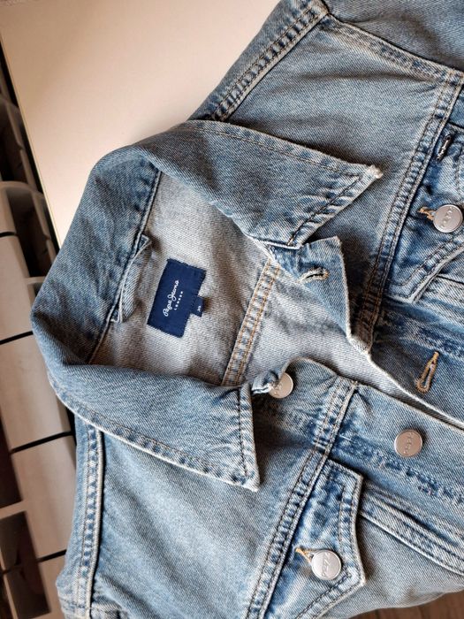Оригинално дамско  дънково яке на Pepe Jeans