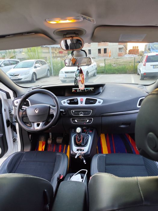 Vând sau schimb Renault gran scenic 3