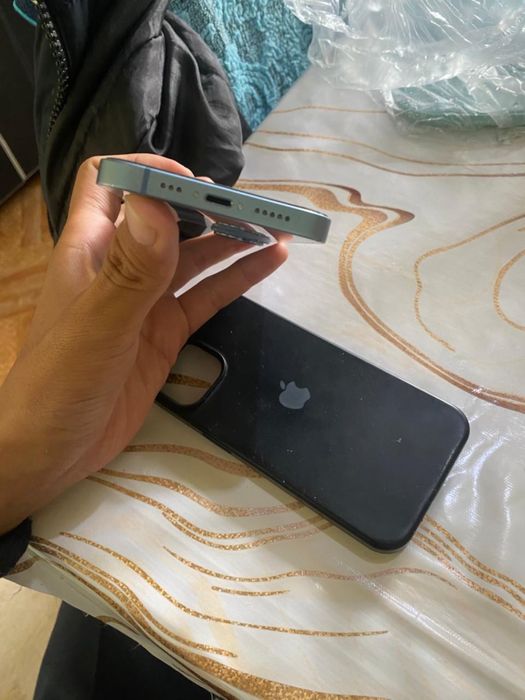 Iphone14 128гб акб 84% в хорошом состояние