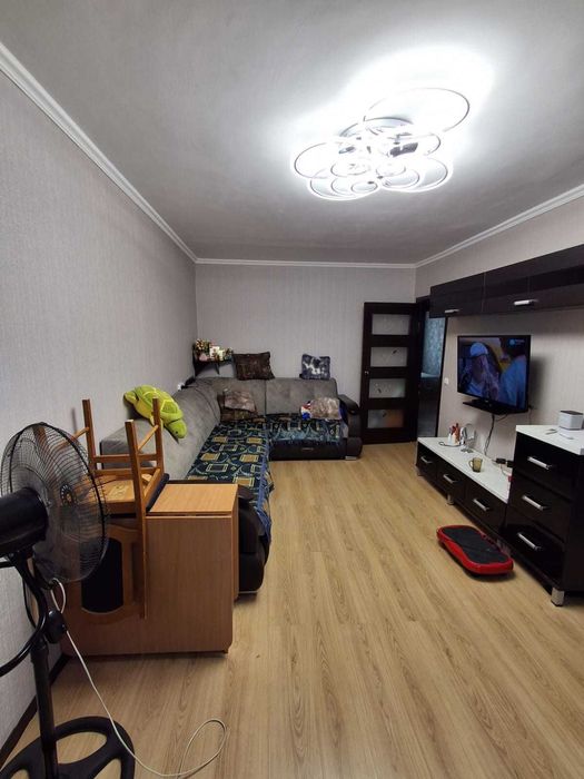 Продажа 3-комнатной квартиры Детская больница