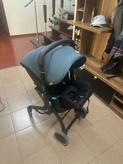 Продам DOONA X ( коляска  и автокресло )