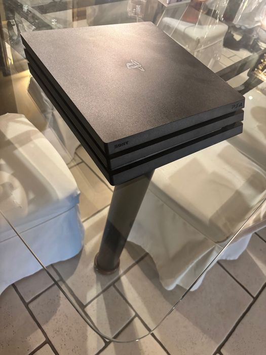 Playstation 4 pro 1TB