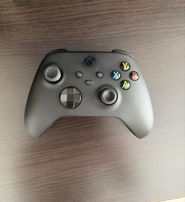 Vand Xbox Series X ca nou
