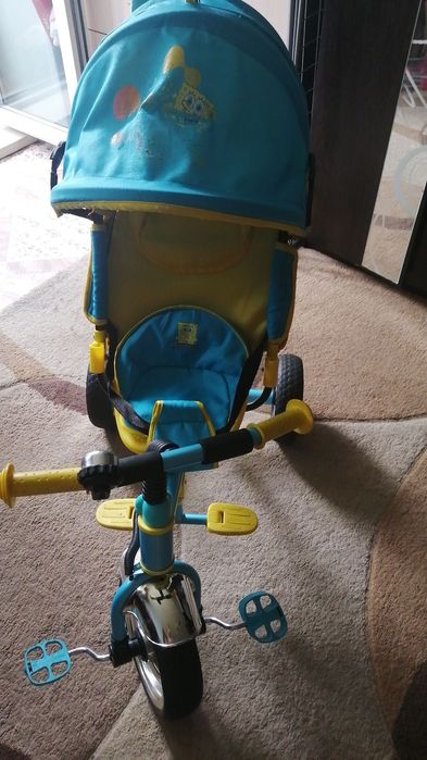 Детский велосипед трёхколёсный