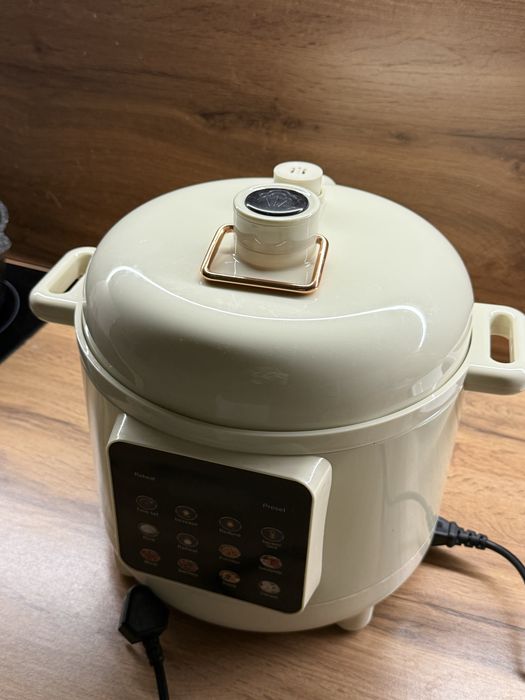 Мультварка/рисоварка Срочно.