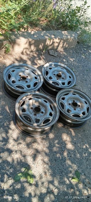 Диски стальные 4/100 R14.Поперечные рейлинги