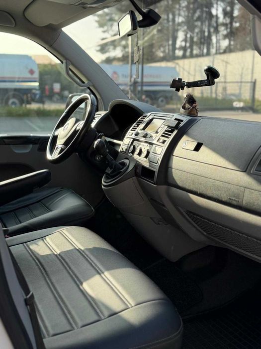 Vând VW transporter T5 an 2014