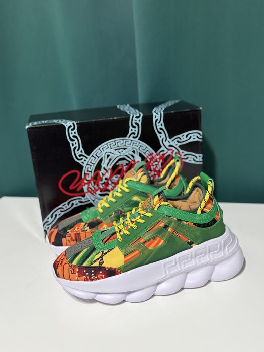 Versace Chain Reaction