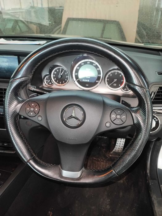 Аербег за волан пасажерски таван седалки и за врати от Мерцедес