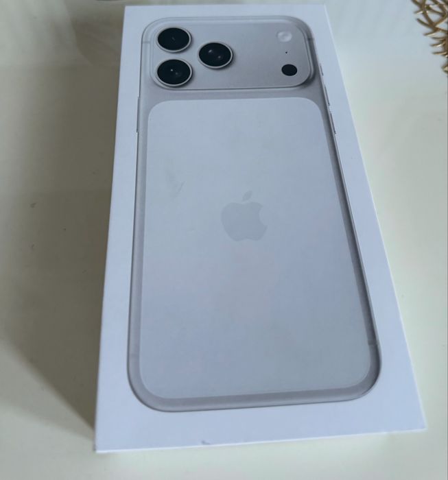 Schimb iphone 17 pro max 512 silver