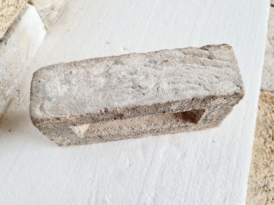 Caramida aparenta noua