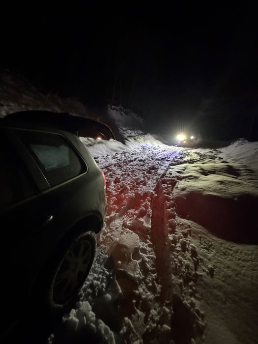 Tractari auto - platforma 24/7