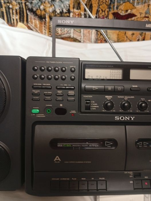 Dublu radio caset autorevers cu cd SONY cfd750L