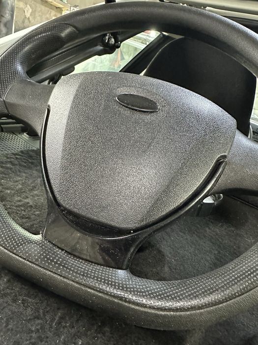 Продам руль на ВАЗ *Приора, 2114*