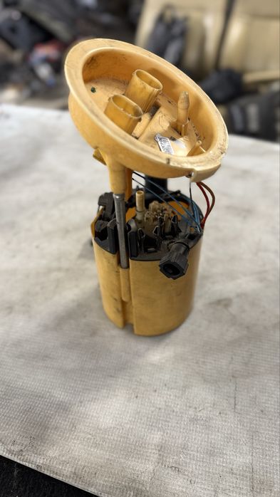 Горивна помпа за БМВ 1 3 Х1 Серия Е81 Е82 Е87 Е88 Е90 Е91 Е92 Е84