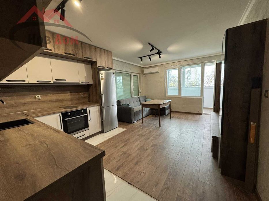 Продава се Тристаен апартамент в Велико Търново, Зона Б - 130 кв.м за 824 €/кв.м - Снимка #2