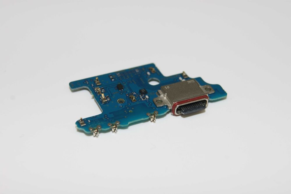 Оригинална букса зареждане / блок захранване Samsung S20+