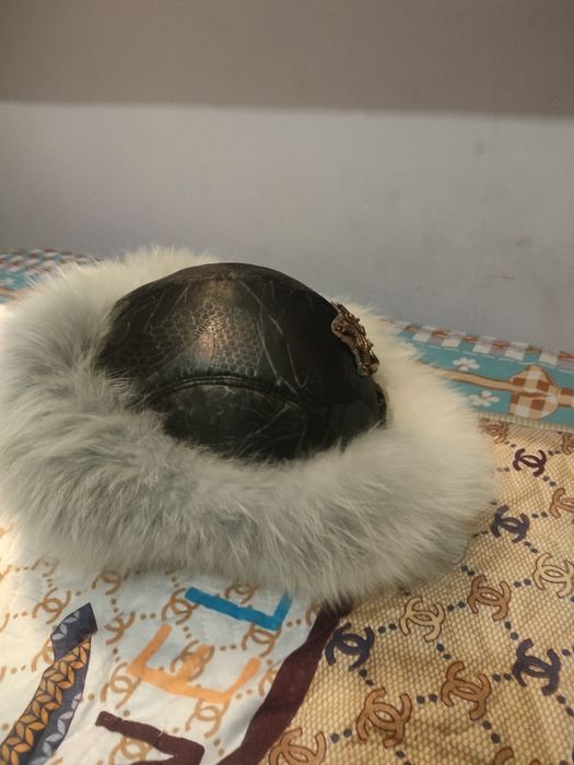 Продаю женскую шапку