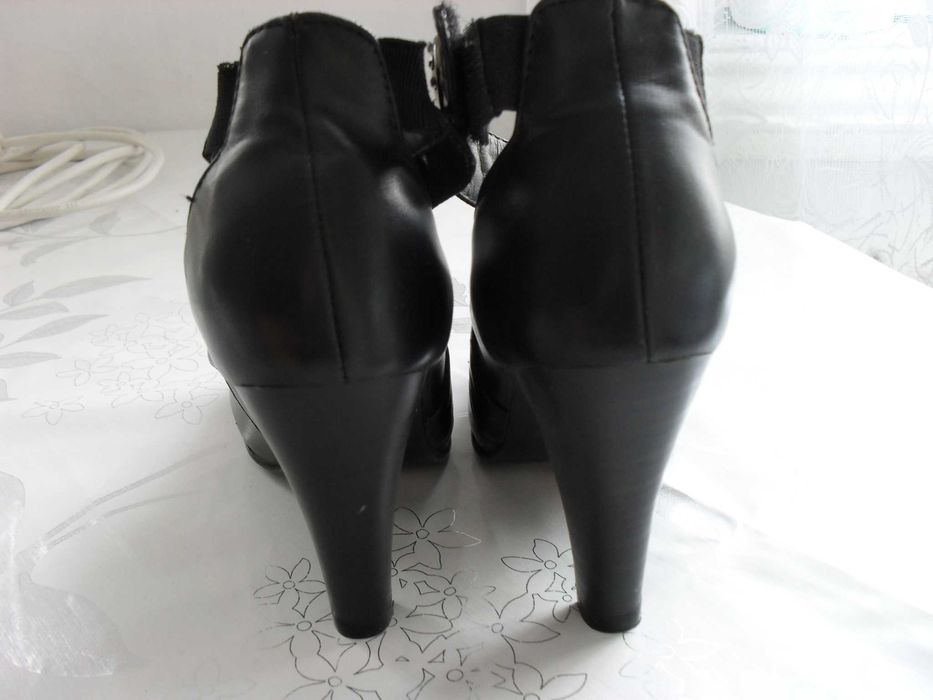 Продам  туфли  женские