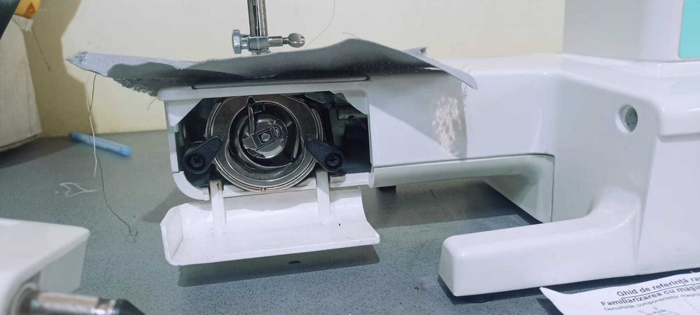 Masina de cusut electrica Victoria Zauberline 2700