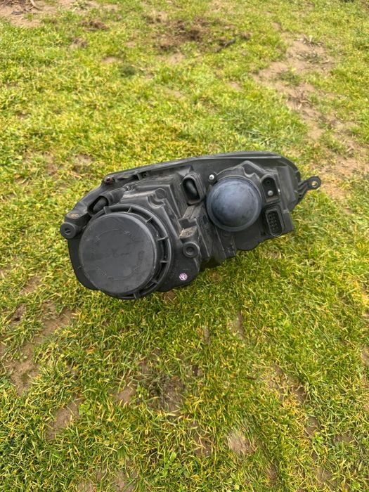 Faruri Volkswagen Golf 5