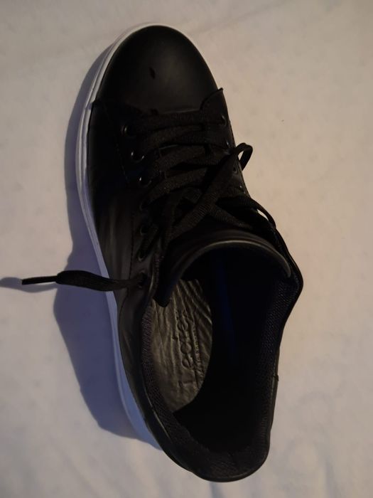 Pantofi perfecți pentru evenimente sau ieșiri afara