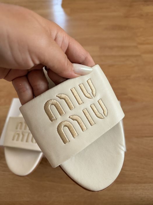 Papuci dama 38 noi