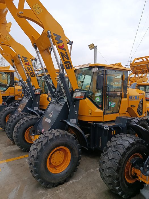 Фронтальная погрузчик